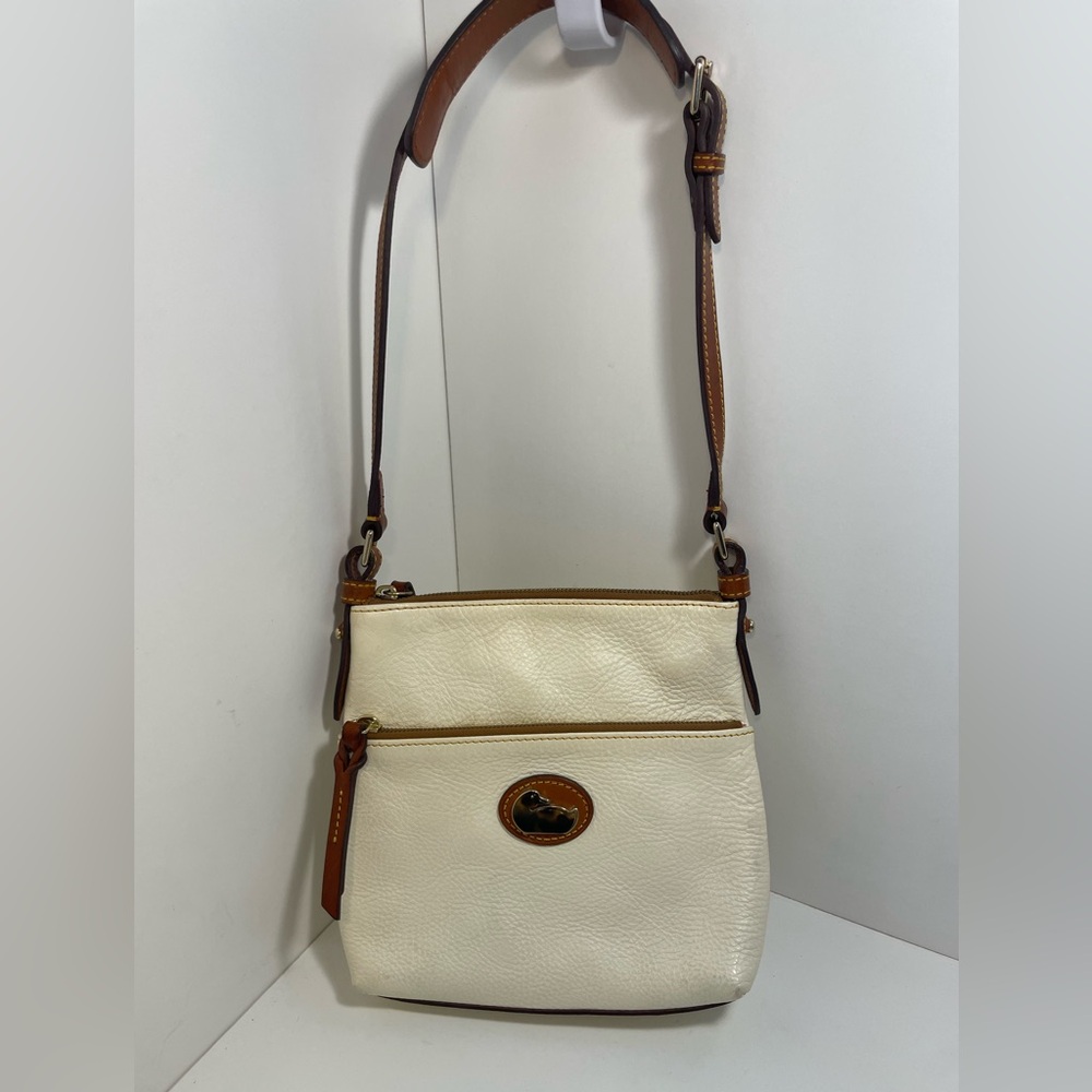 Dooney & Bourke Cream and Brown Leather Small Letter Carrier Shoulder Bag EUC - Picture 2 of 16